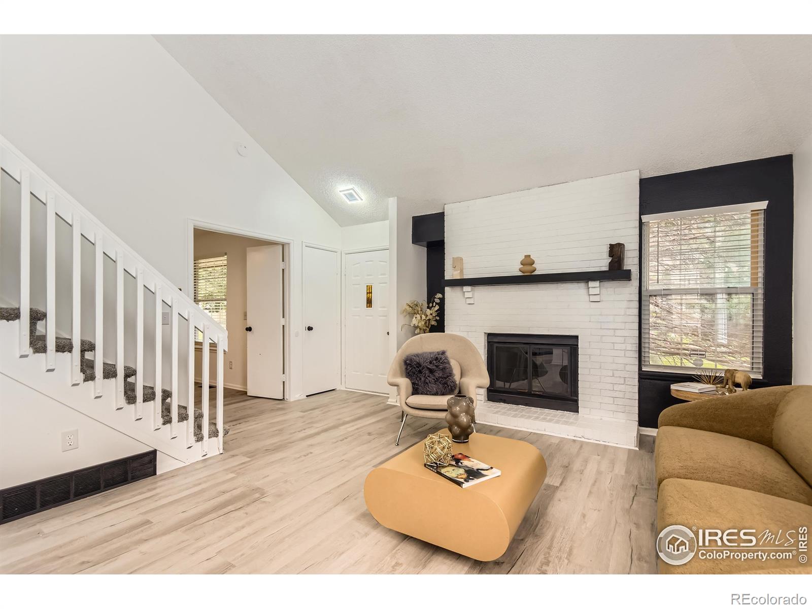 MLS Image #3 for 14129 e dickinson drive,aurora, Colorado
