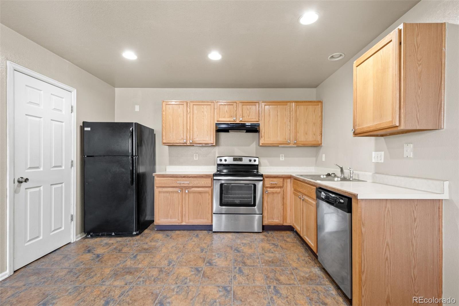 MLS Image #5 for 857  mockingbird lane,brighton, Colorado
