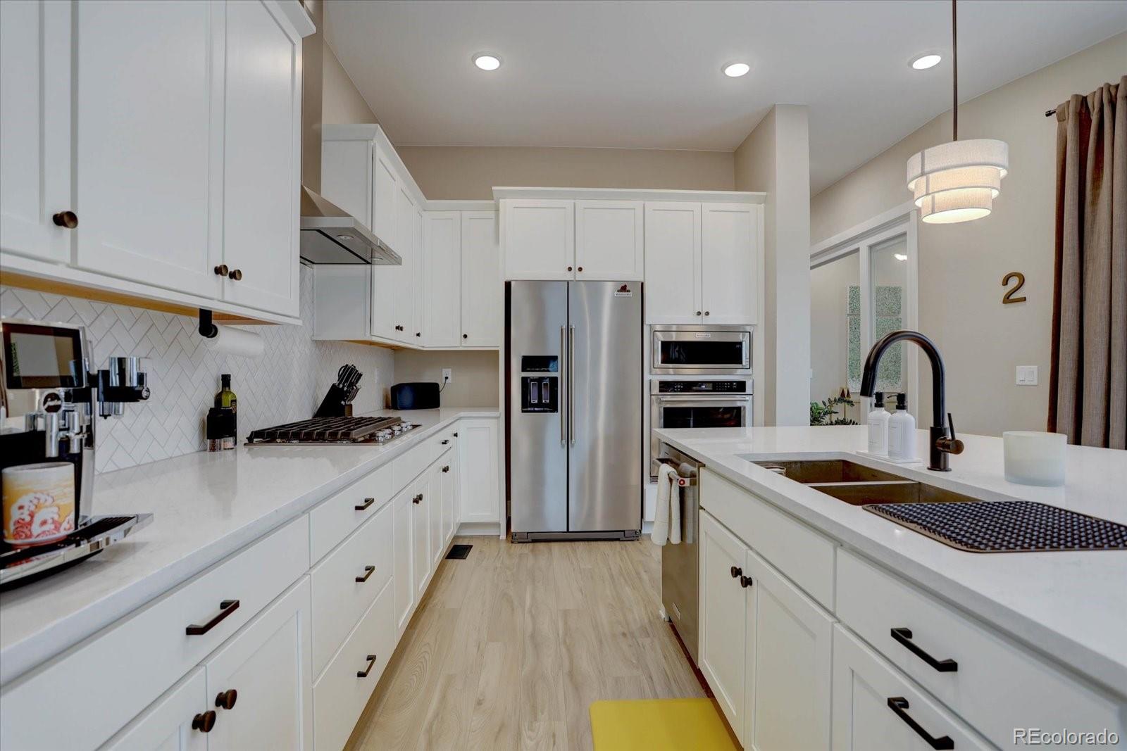 MLS Image #11 for 9958 e 63rd place,denver, Colorado