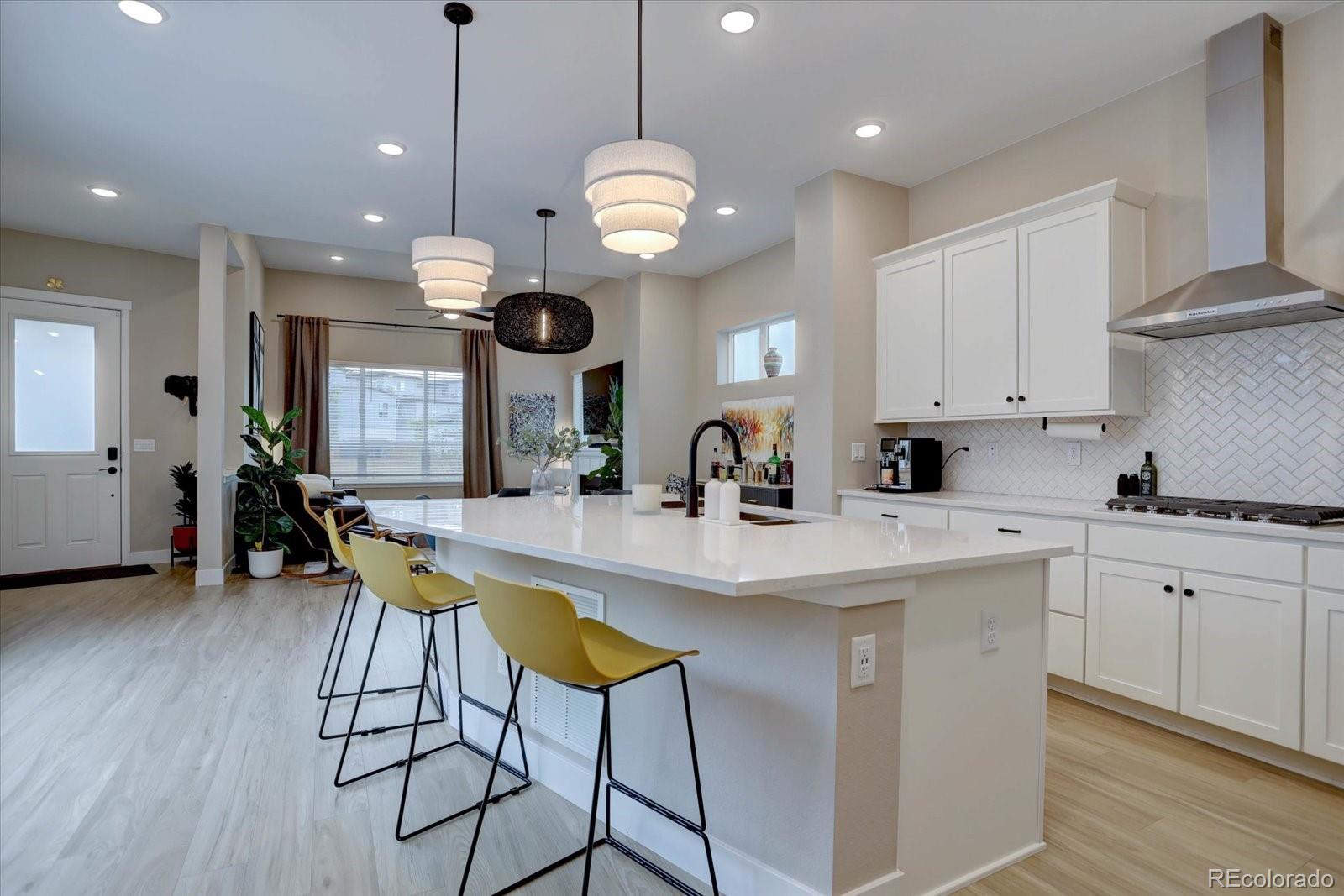 MLS Image #12 for 9958 e 63rd place,denver, Colorado