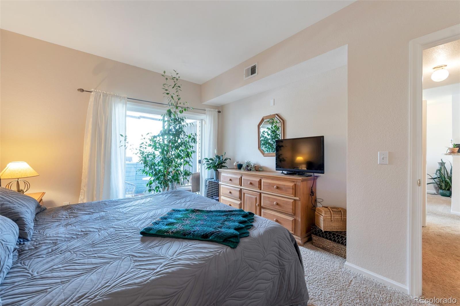 MLS Image #13 for 911 s zeno way,aurora, Colorado