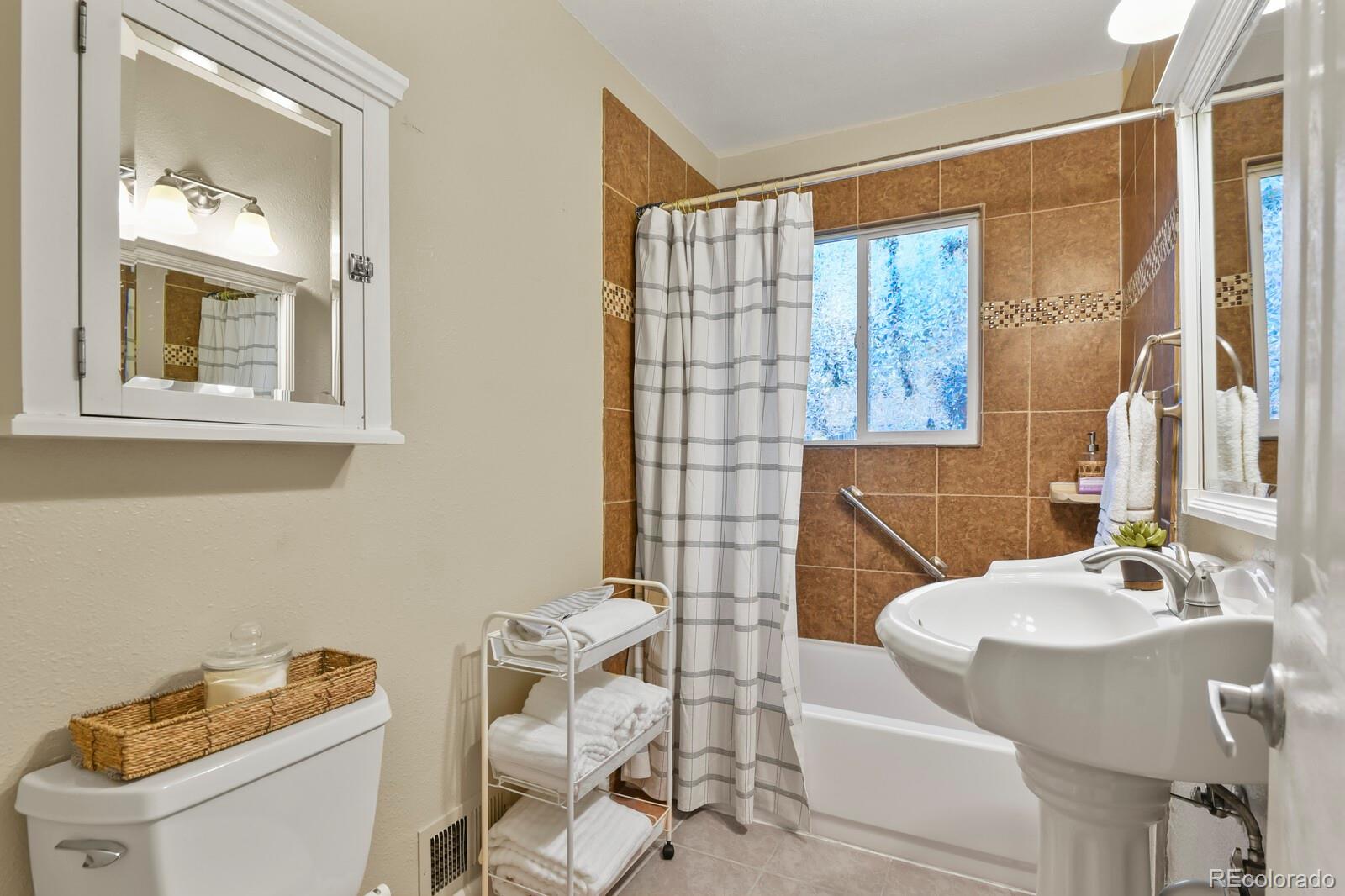 MLS Image #10 for 4248 s acoma street,englewood, Colorado