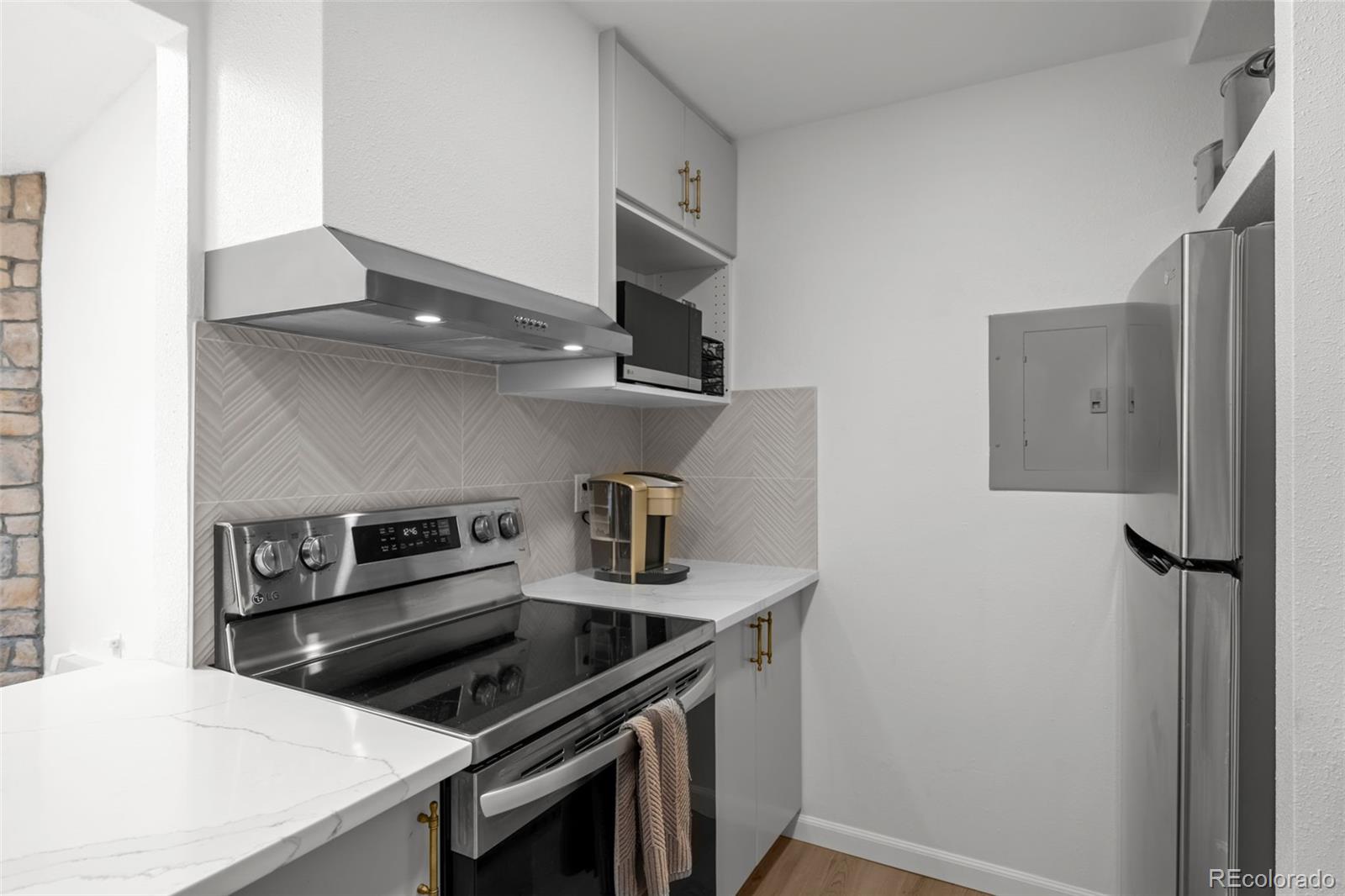 MLS Image #11 for 10150 e virginia avenue,denver, Colorado