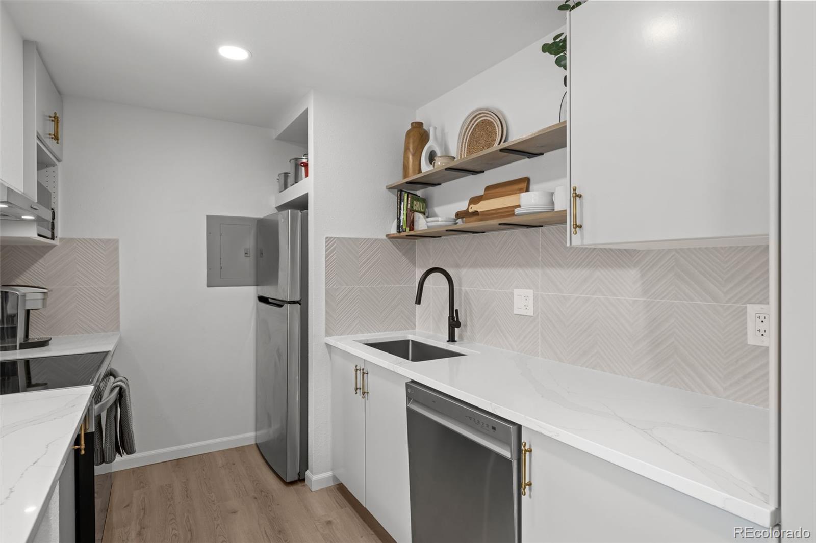 MLS Image #7 for 10150 e virginia avenue,denver, Colorado