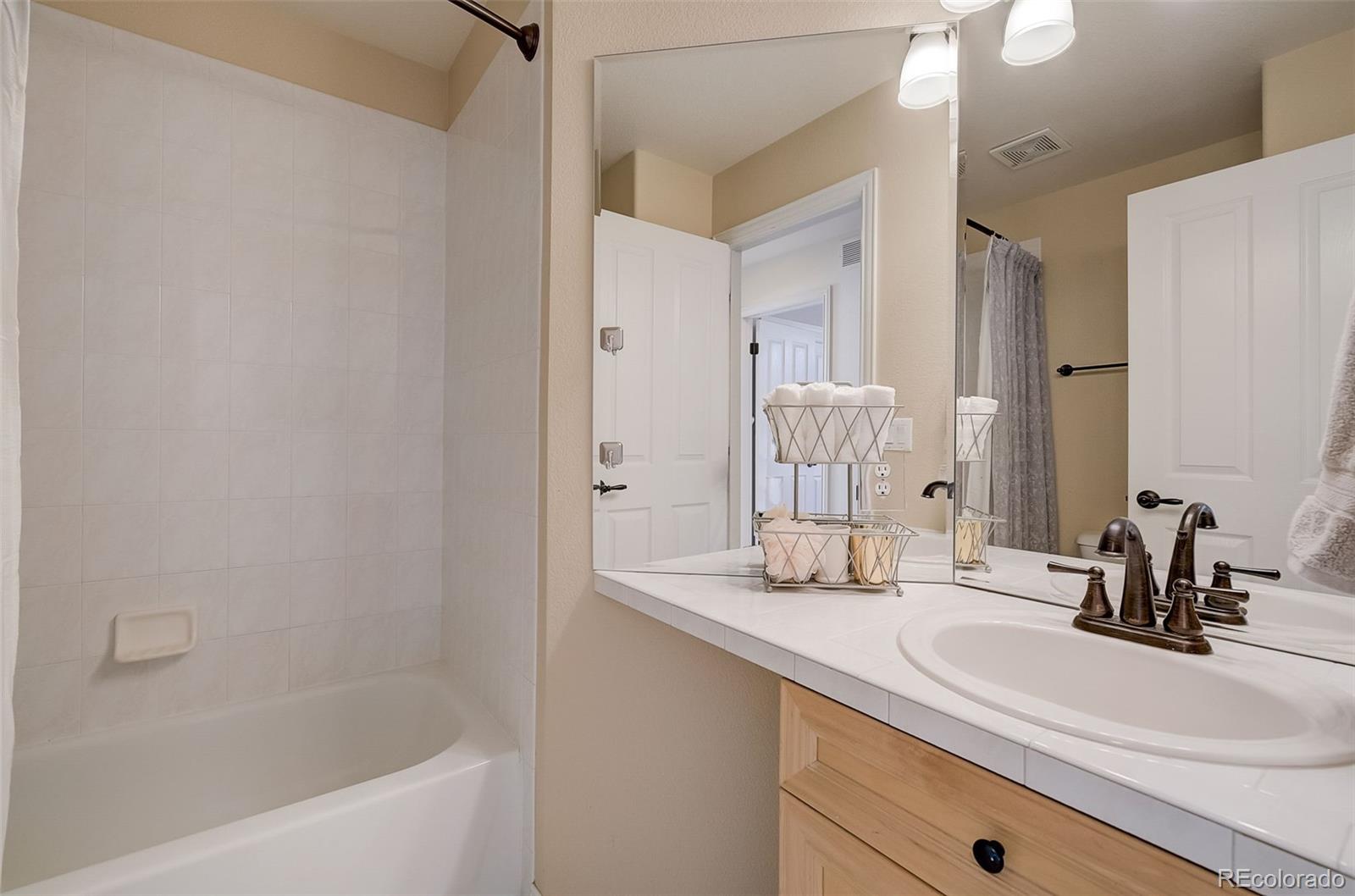 MLS Image #27 for 939  greenway lane,castle pines, Colorado