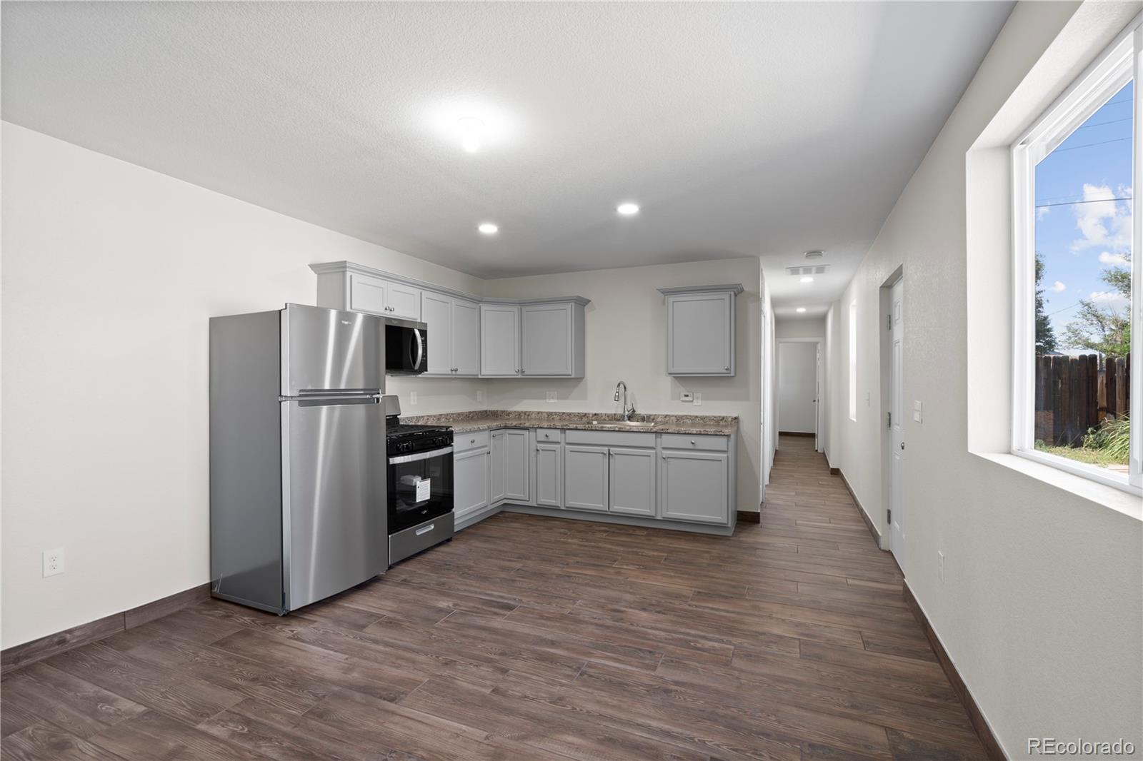 MLS Image #16 for 2027 e 14th street,pueblo, Colorado