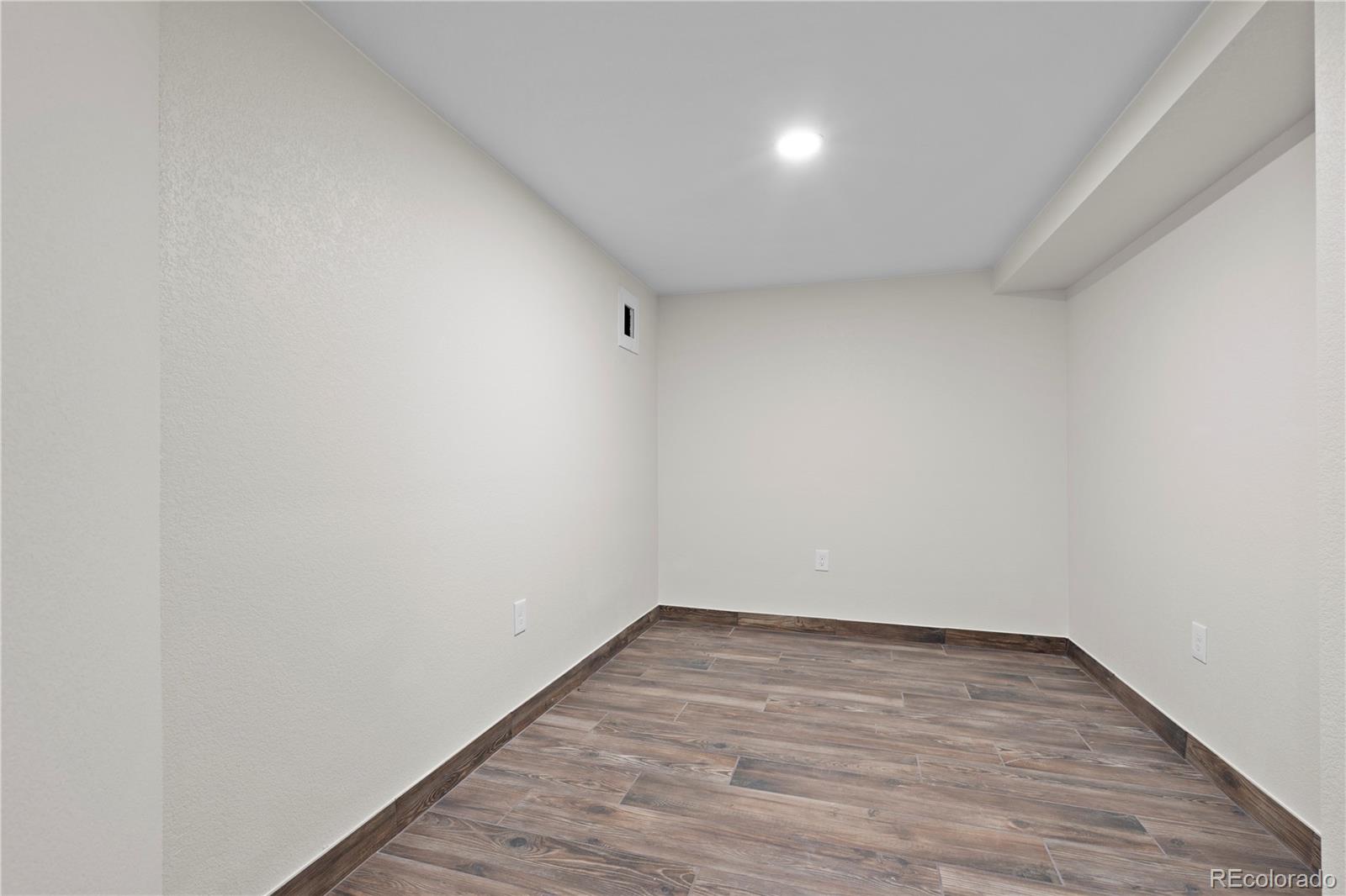 MLS Image #17 for 2027 e 14th street,pueblo, Colorado