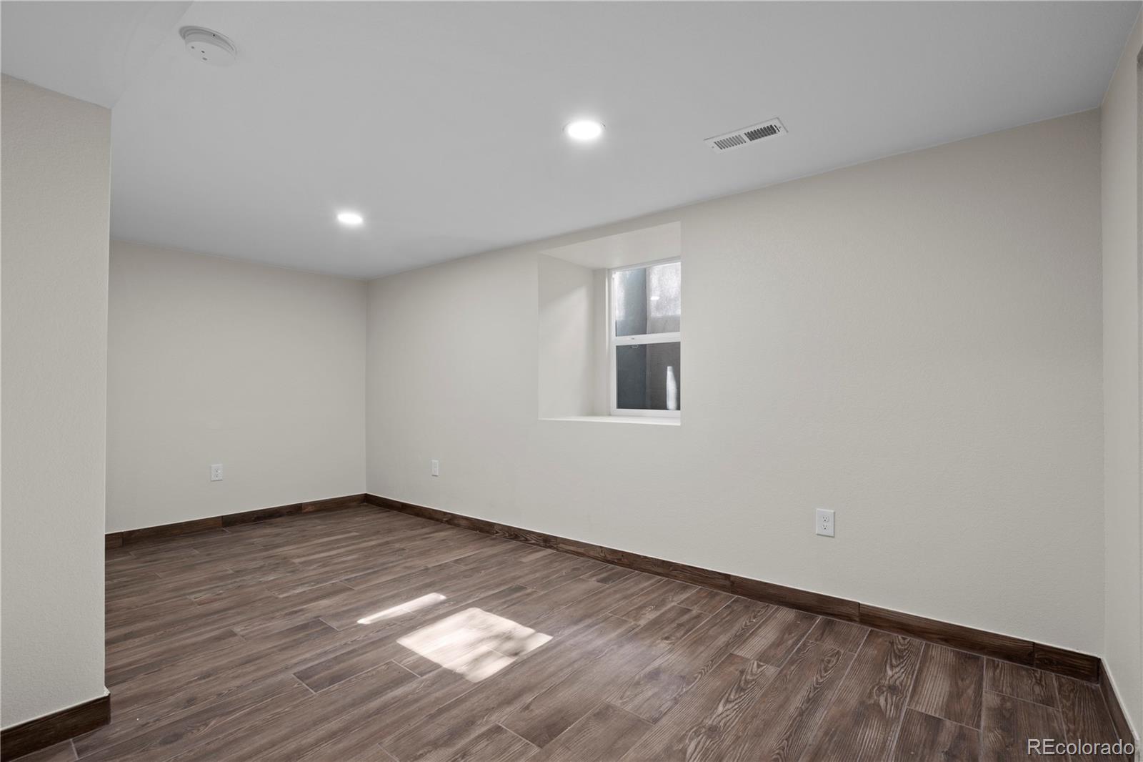 MLS Image #19 for 2027 e 14th street,pueblo, Colorado