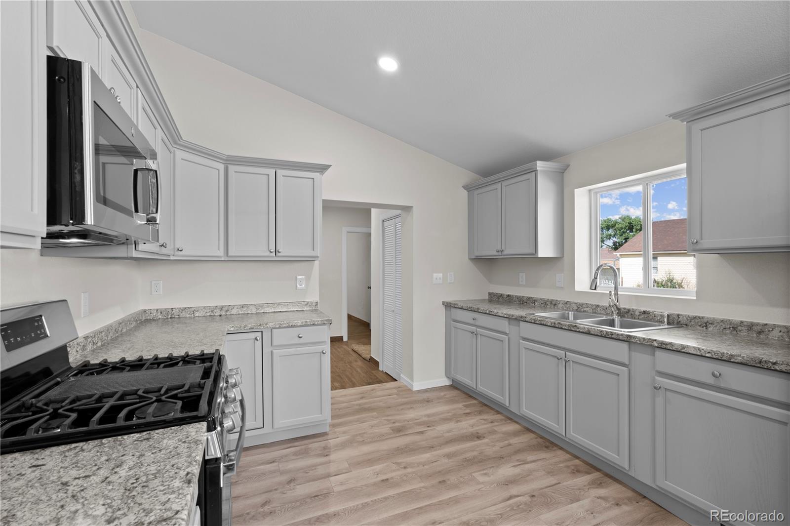 MLS Image #28 for 2027 e 14th street,pueblo, Colorado