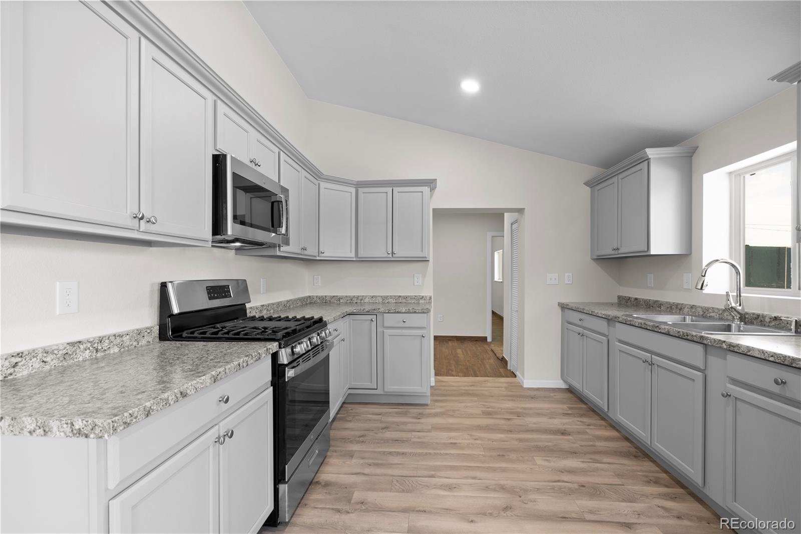 MLS Image #29 for 2027 e 14th street,pueblo, Colorado