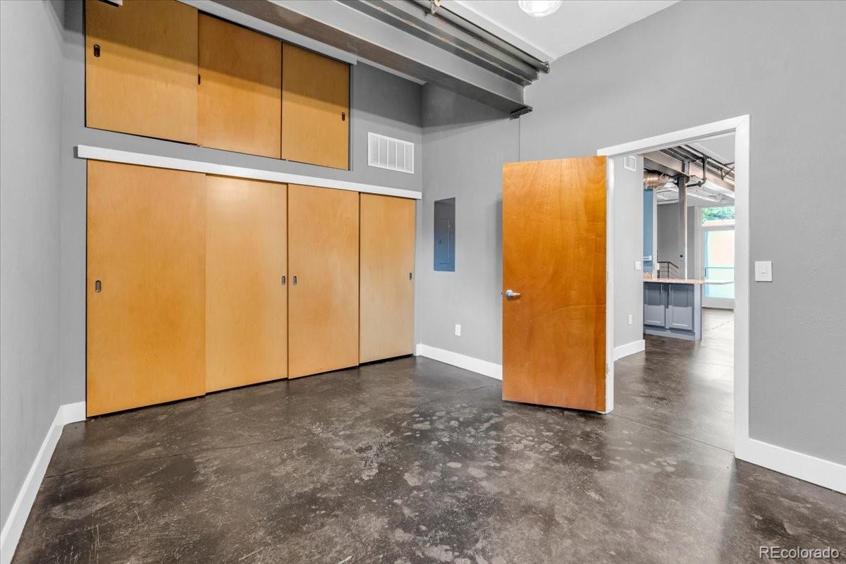 MLS Image #7 for 1421  oneida street,denver, Colorado