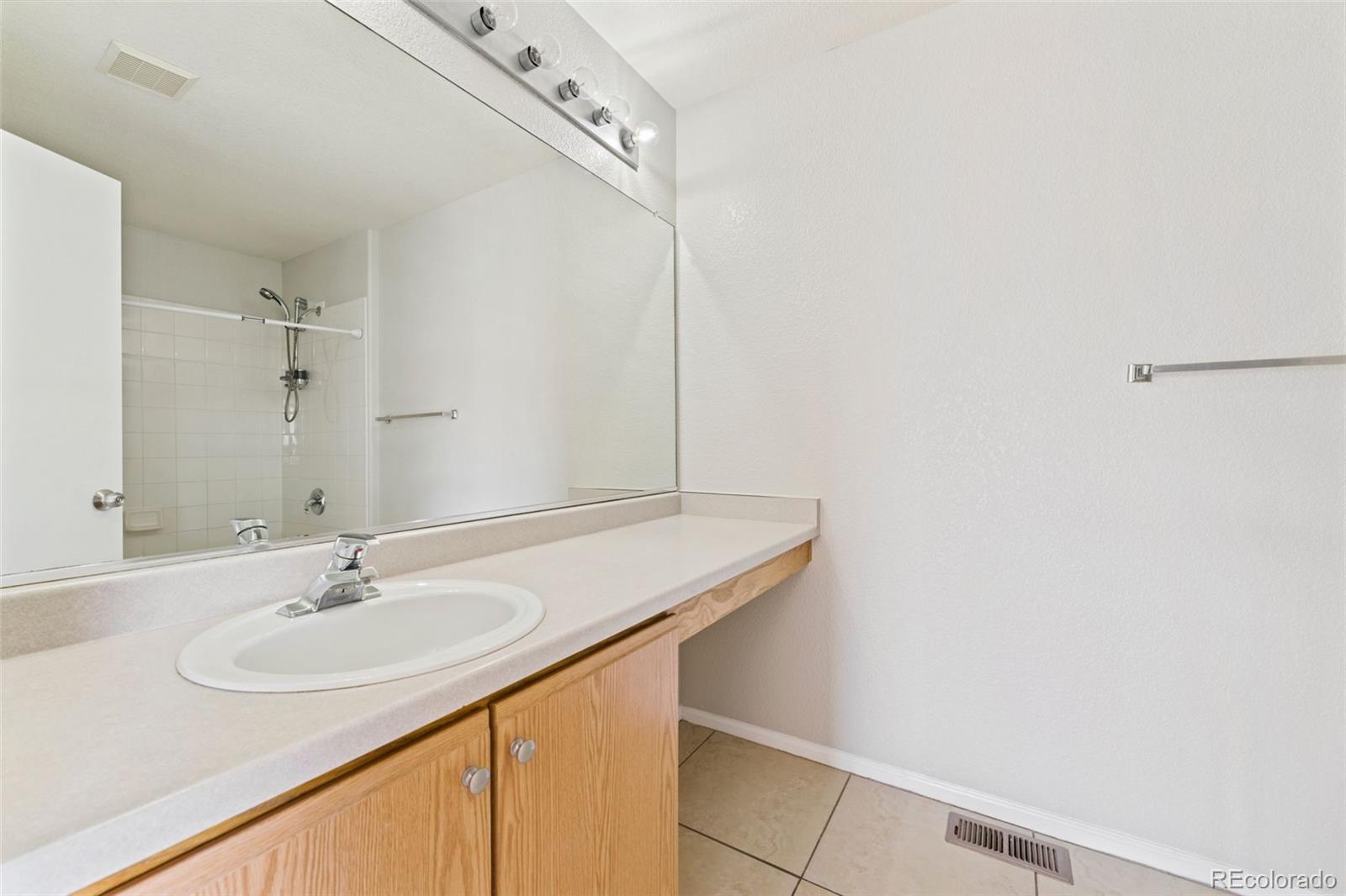 MLS Image #23 for 3880 n jebel street,denver, Colorado