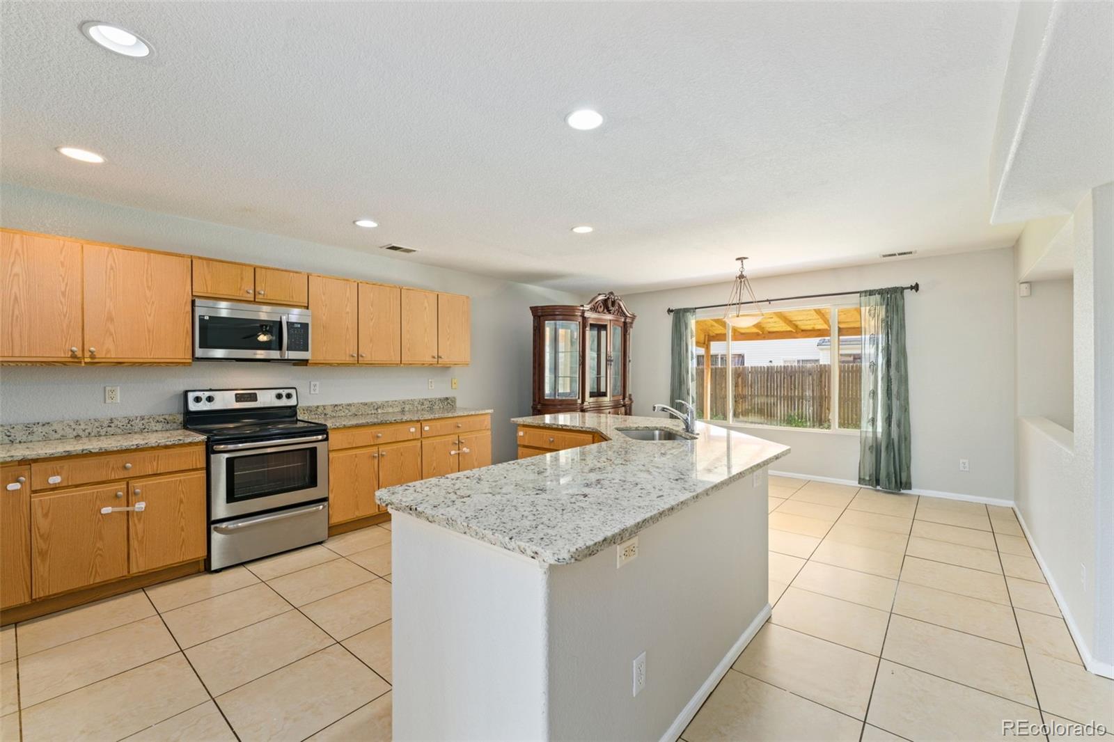 MLS Image #6 for 3880 n jebel street,denver, Colorado