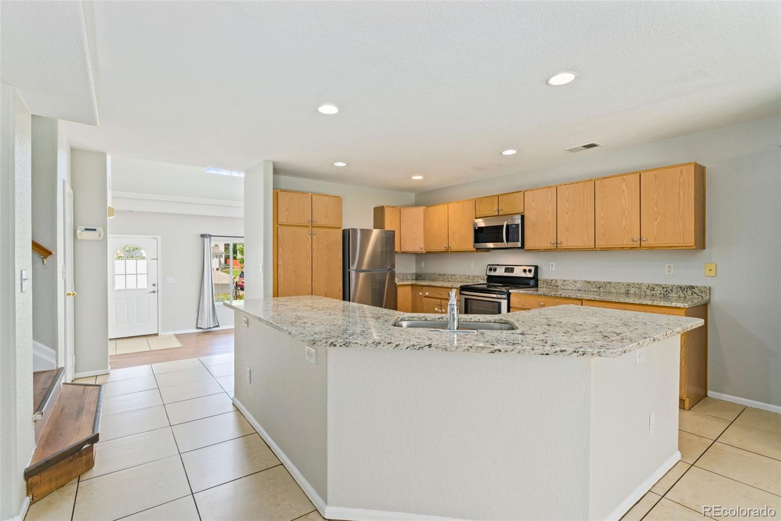 MLS Image #7 for 3880 n jebel street,denver, Colorado