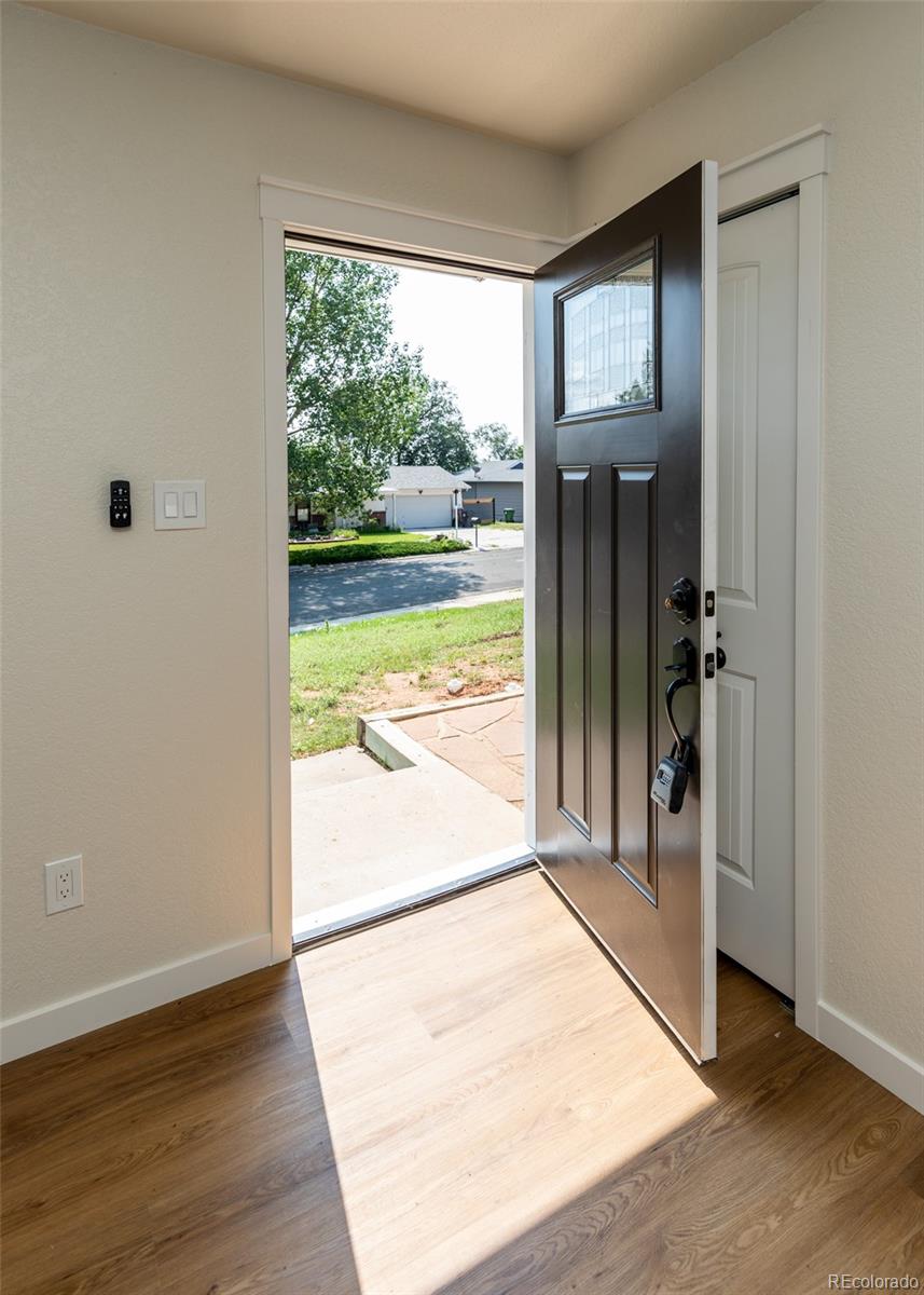 MLS Image #2 for 726 e paradise lane,colorado springs, Colorado