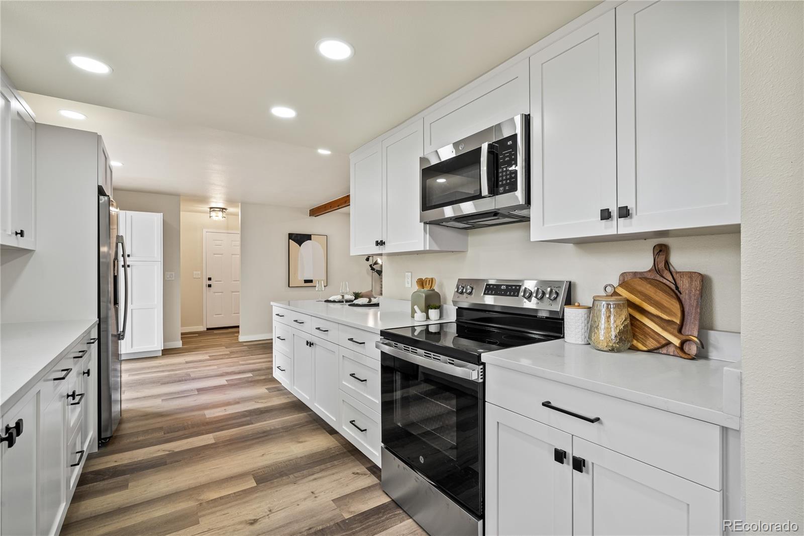 MLS Image #8 for 5599 w maplewood place,littleton, Colorado
