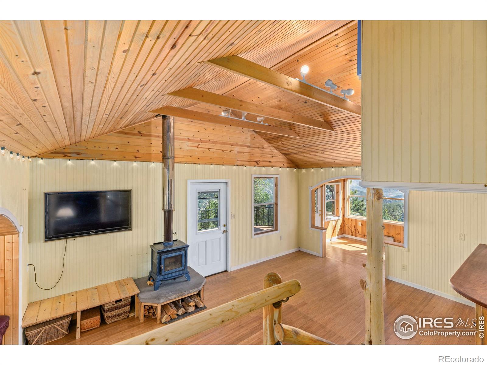 MLS Image #10 for 986  easton road,lyons, Colorado
