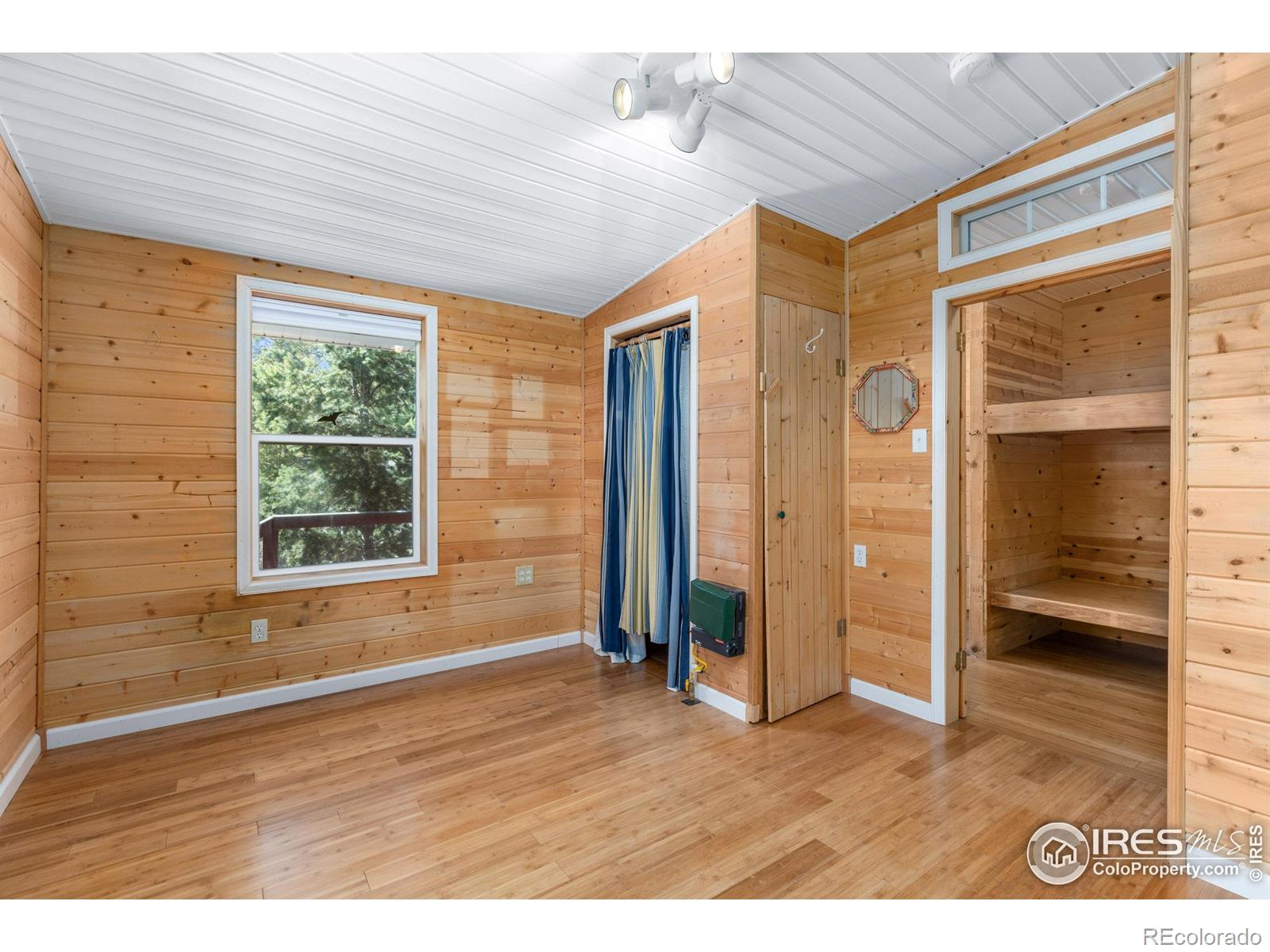 MLS Image #19 for 986  easton road,lyons, Colorado