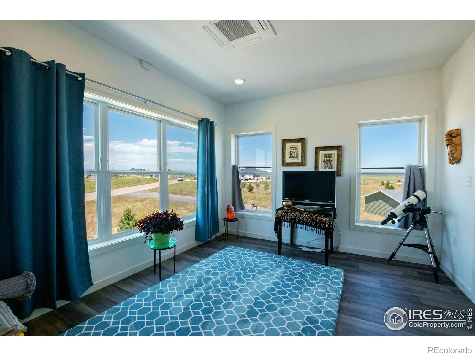 MLS Image #33 for 16478  essex road,platteville, Colorado