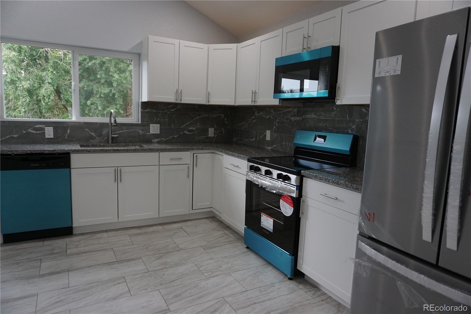 MLS Image #6 for 8830  lipan street,thornton, Colorado
