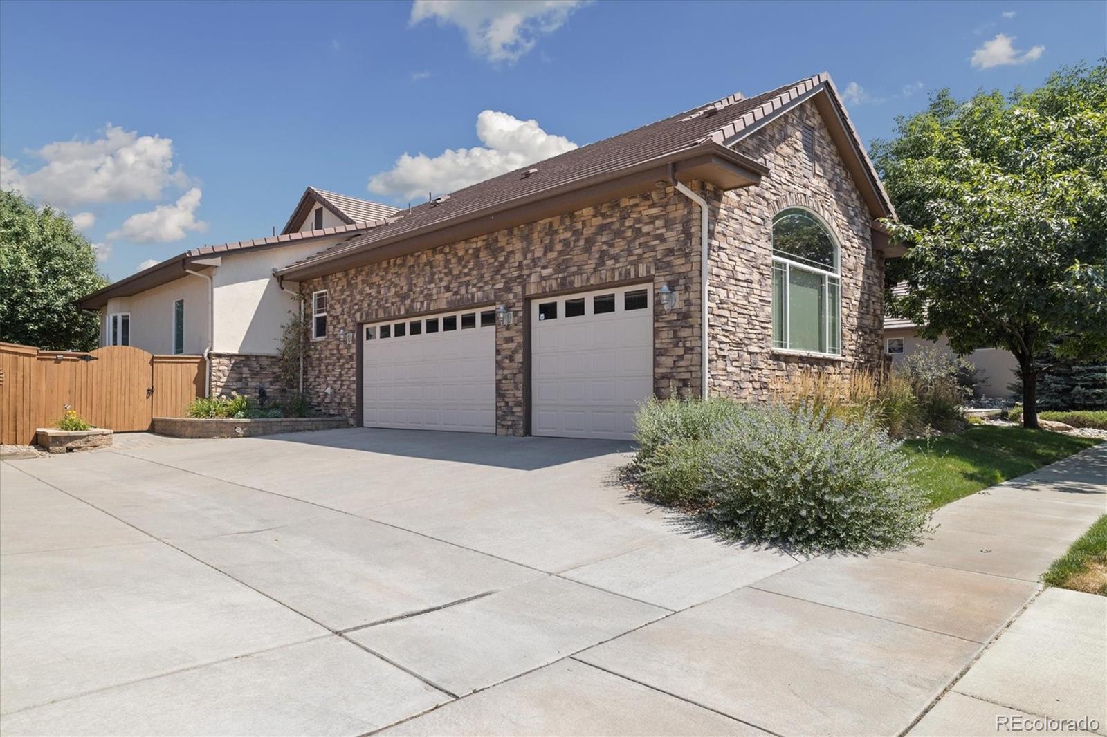 MLS Image #1 for 11422  chambers drive,commerce city, Colorado