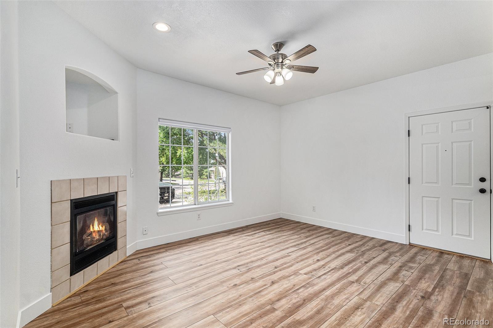 MLS Image #3 for 8737 e dry creek road,englewood, Colorado