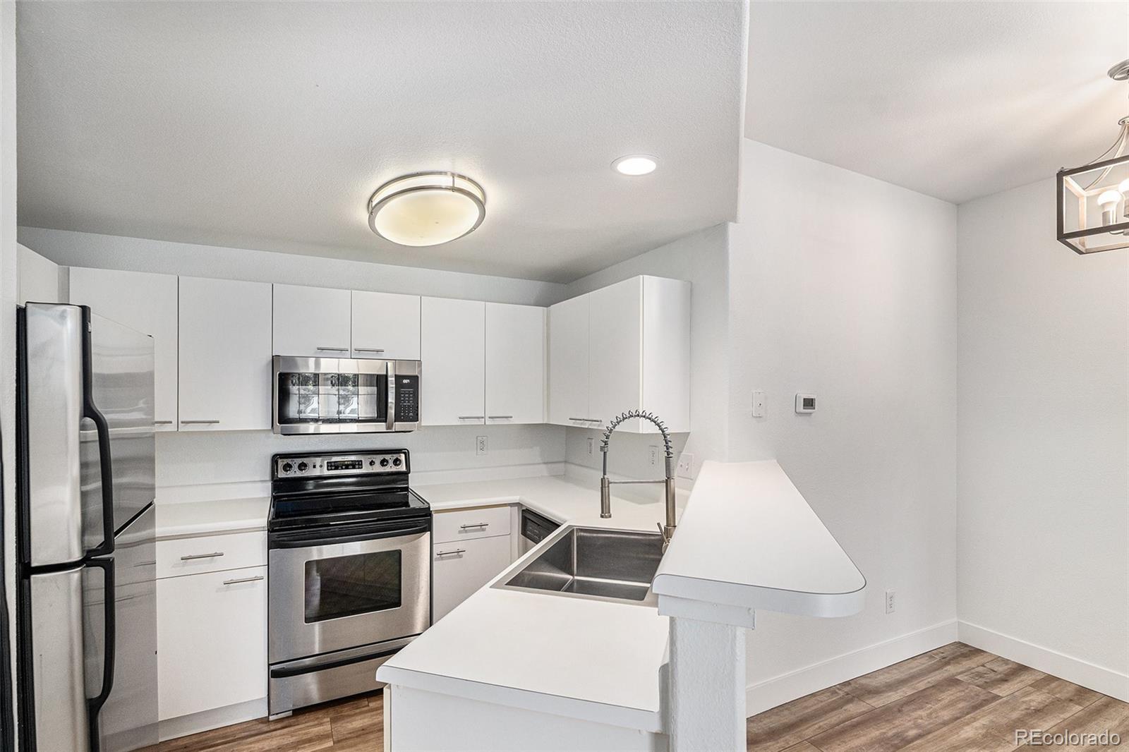MLS Image #5 for 8737 e dry creek road,englewood, Colorado