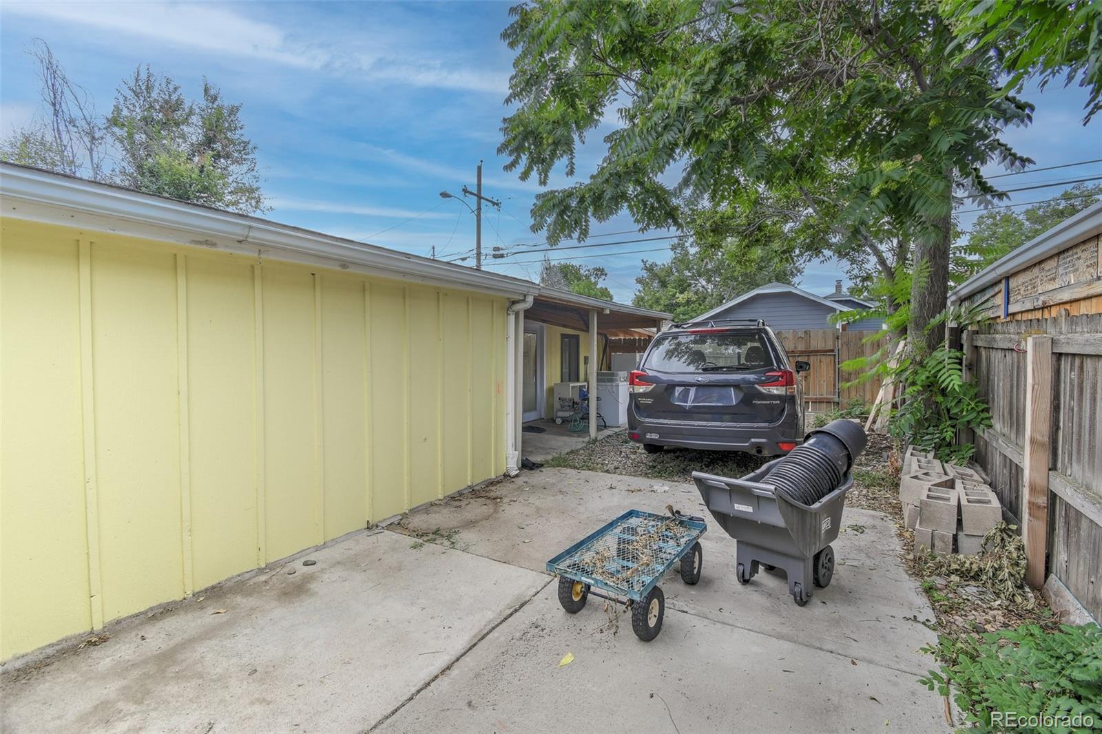 MLS Image #13 for 1658  chester street,aurora, Colorado
