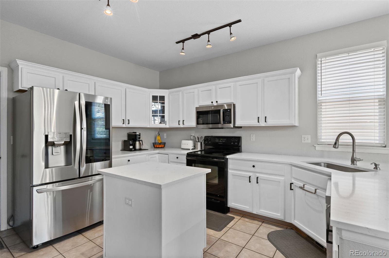 MLS Image #12 for 18099 e orchard place,centennial, Colorado