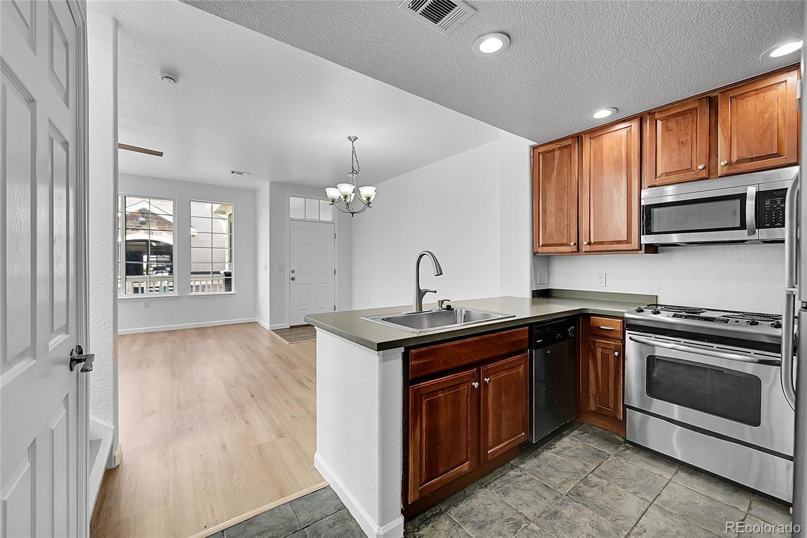 MLS Image #10 for 16063 e geddes drive,aurora, Colorado