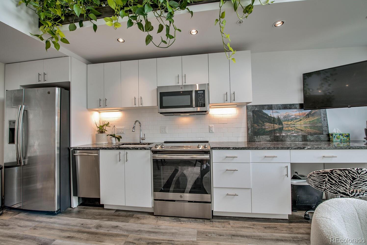 MLS Image #5 for 100  basecamp way,frisco, Colorado