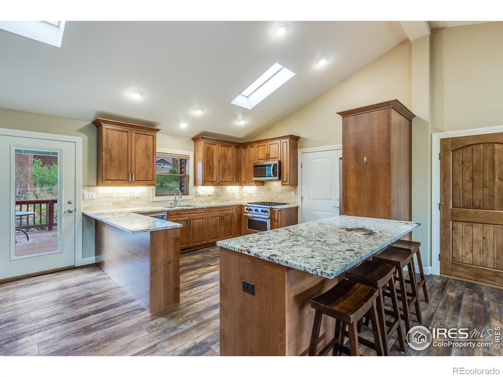 MLS Image #10 for 1336  kinnikinnic court,estes park, Colorado