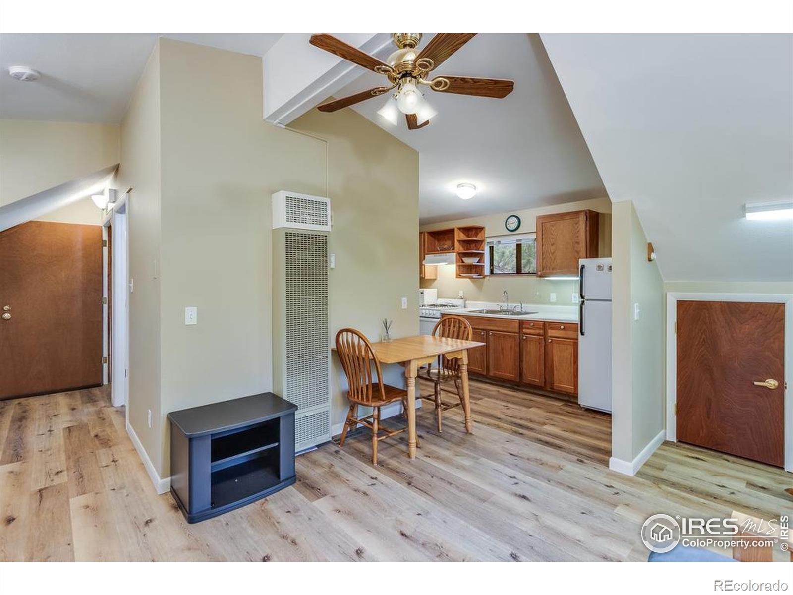 MLS Image #27 for 1336  kinnikinnic court,estes park, Colorado