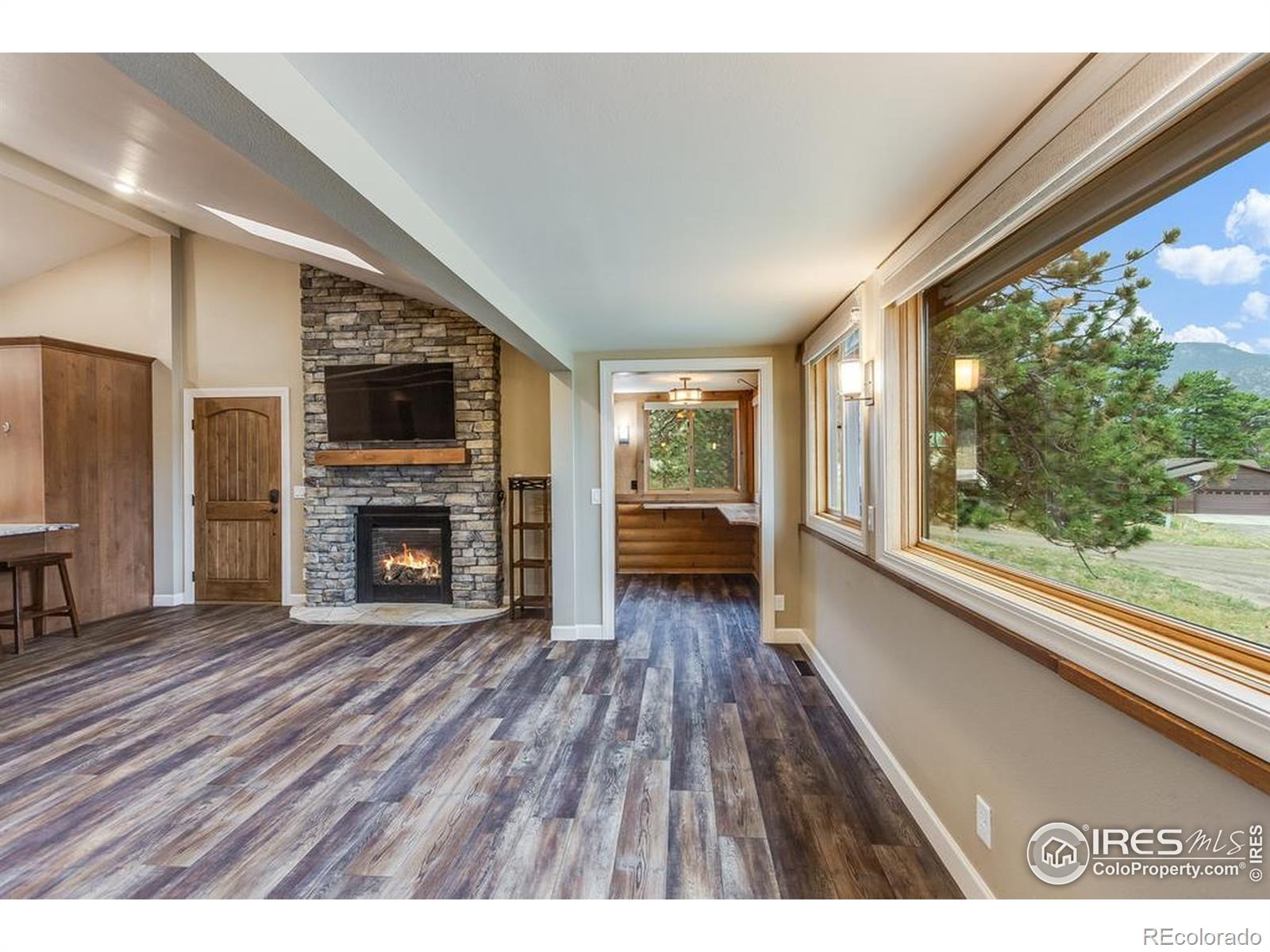 MLS Image #6 for 1336  kinnikinnic court,estes park, Colorado