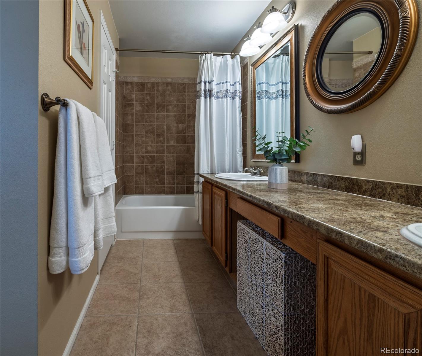 MLS Image #21 for 8227 s high court,centennial, Colorado