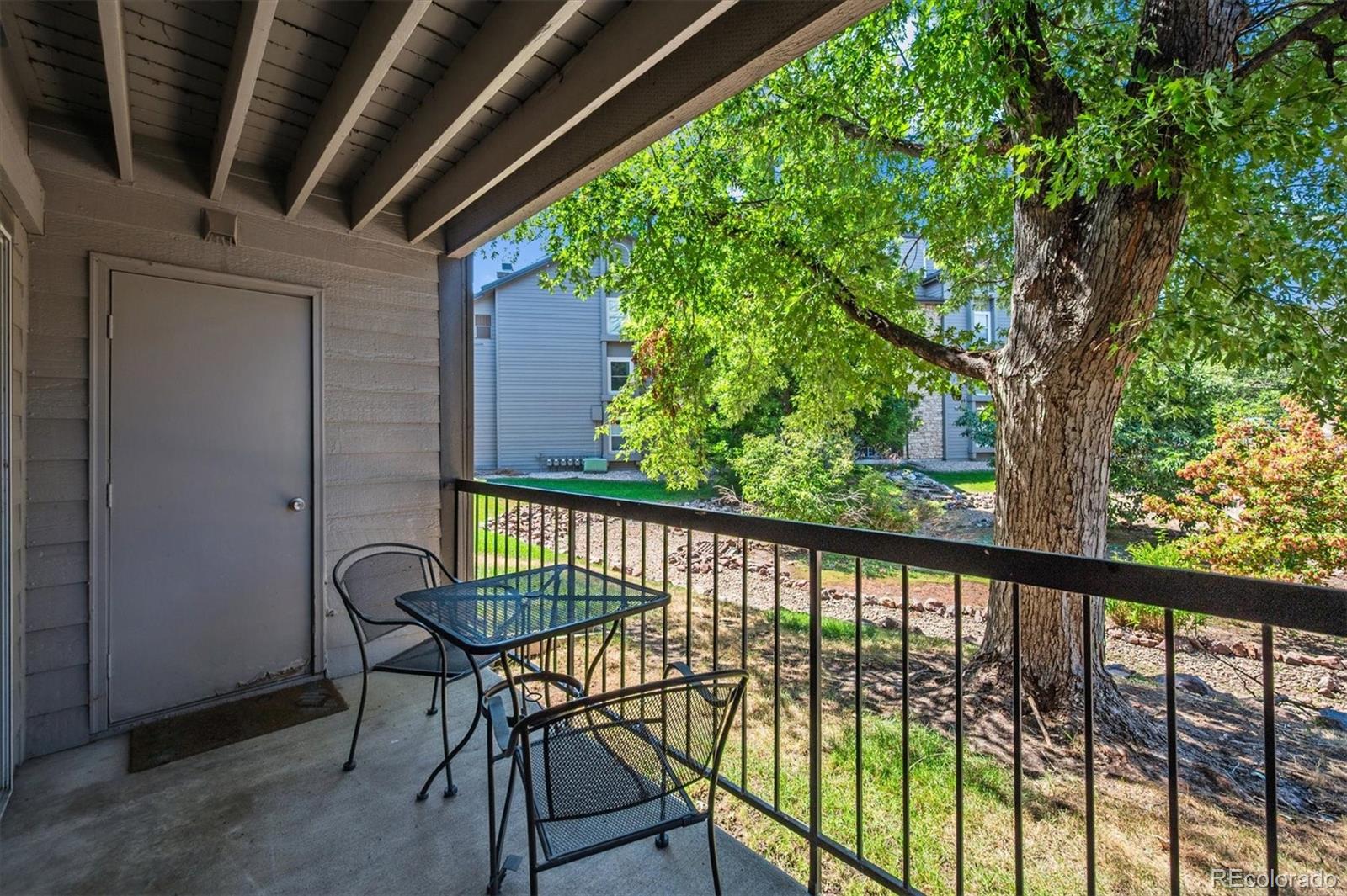MLS Image #17 for 2575 s syracuse way,denver, Colorado