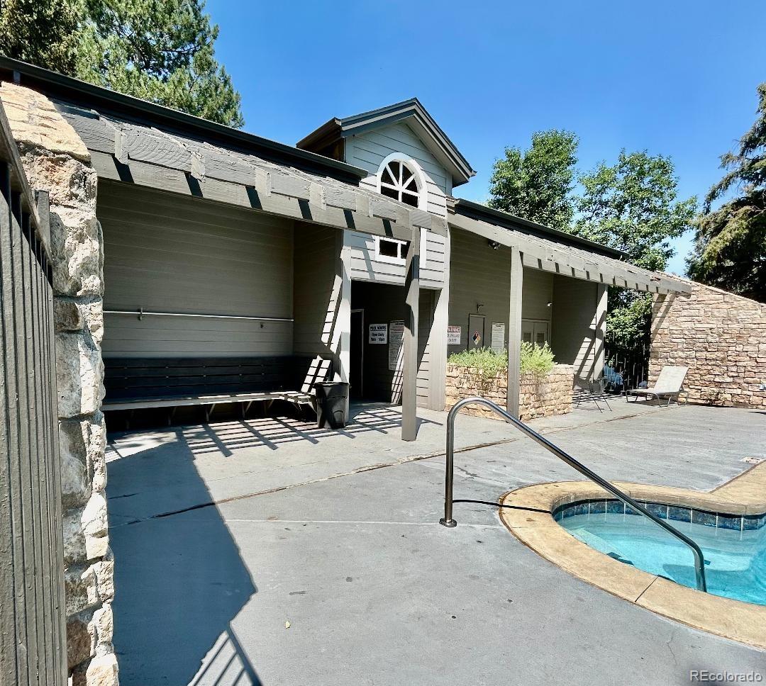 MLS Image #19 for 2575 s syracuse way l103,denver, Colorado