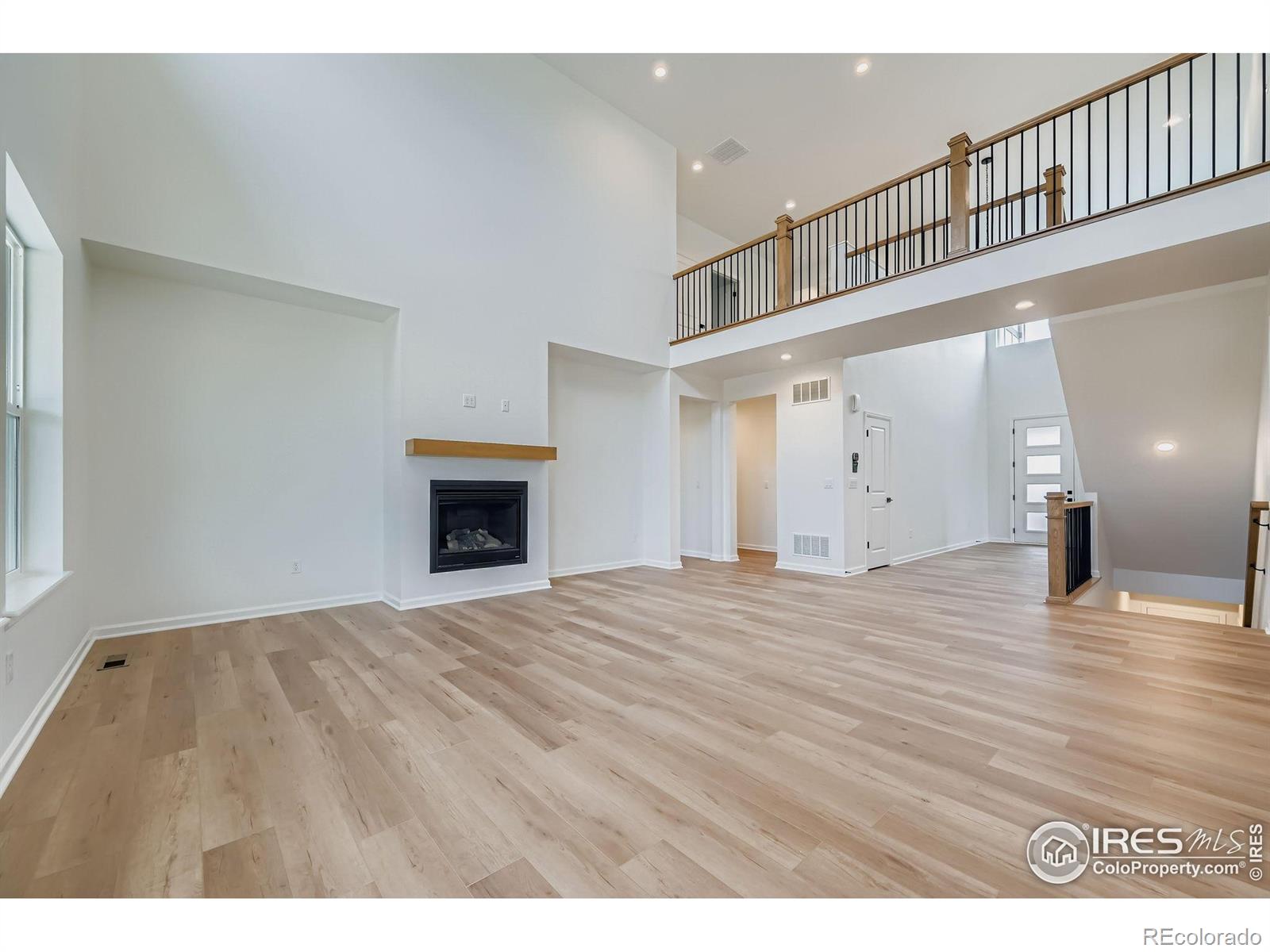 MLS Image #2 for 3991  wheathead place,timnath, Colorado