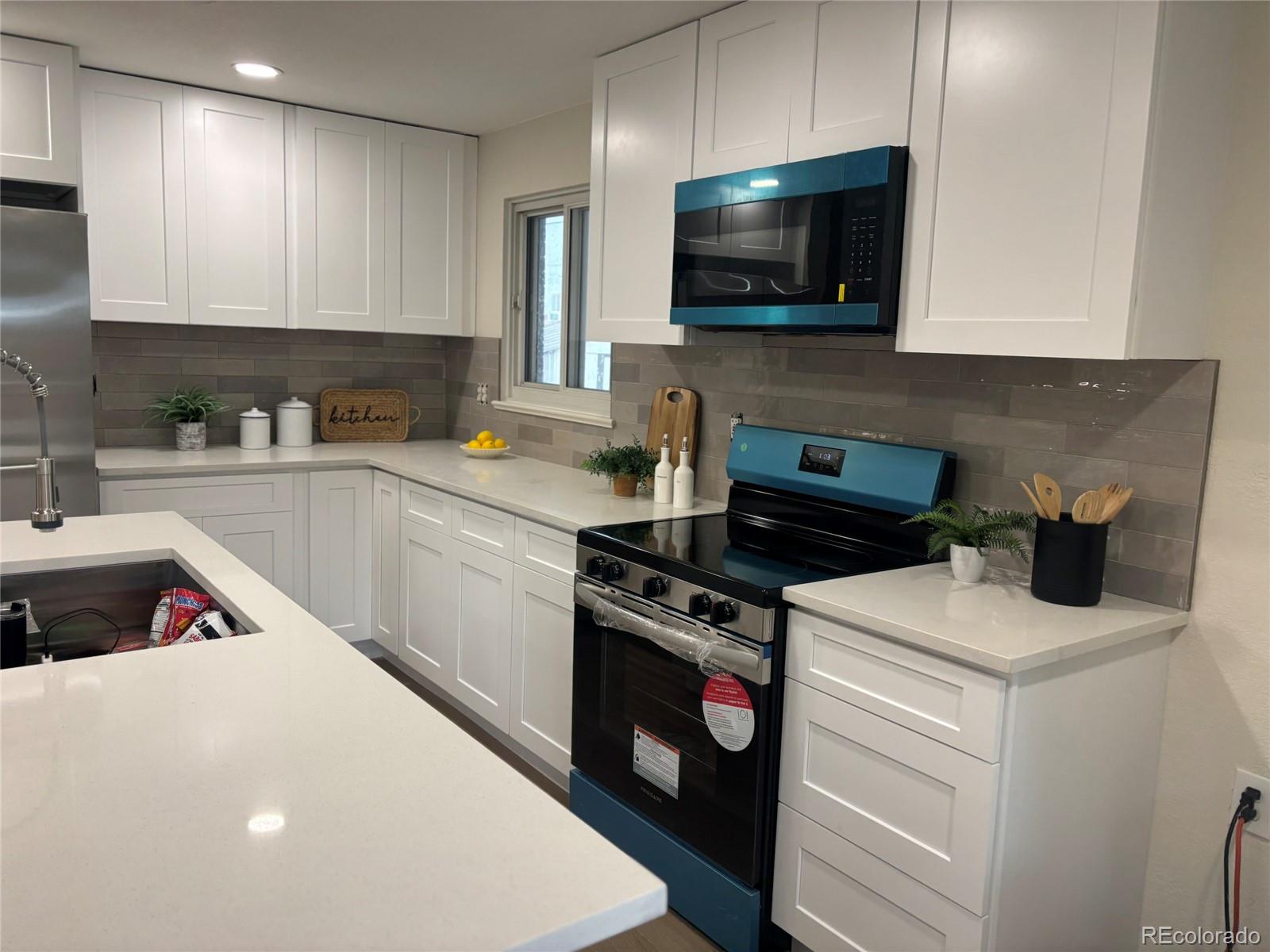 MLS Image #3 for 2507 n zion street,aurora, Colorado
