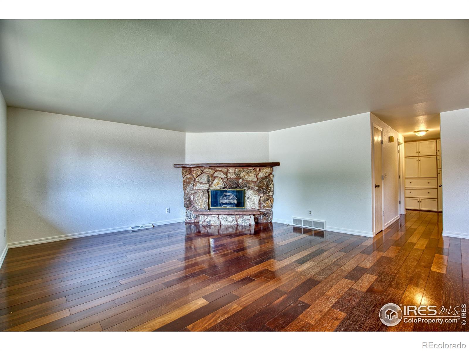 MLS Image #3 for 1233  ulmus drive,loveland, Colorado