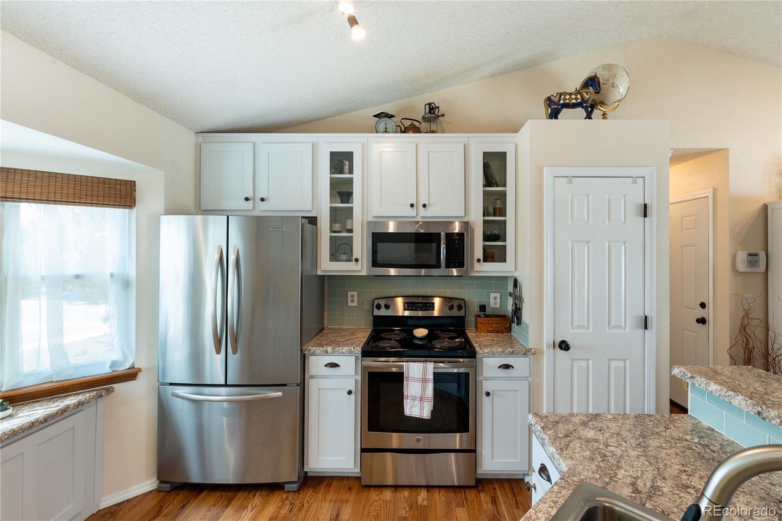 MLS Image #4 for 8313  scarborough drive,colorado springs, Colorado