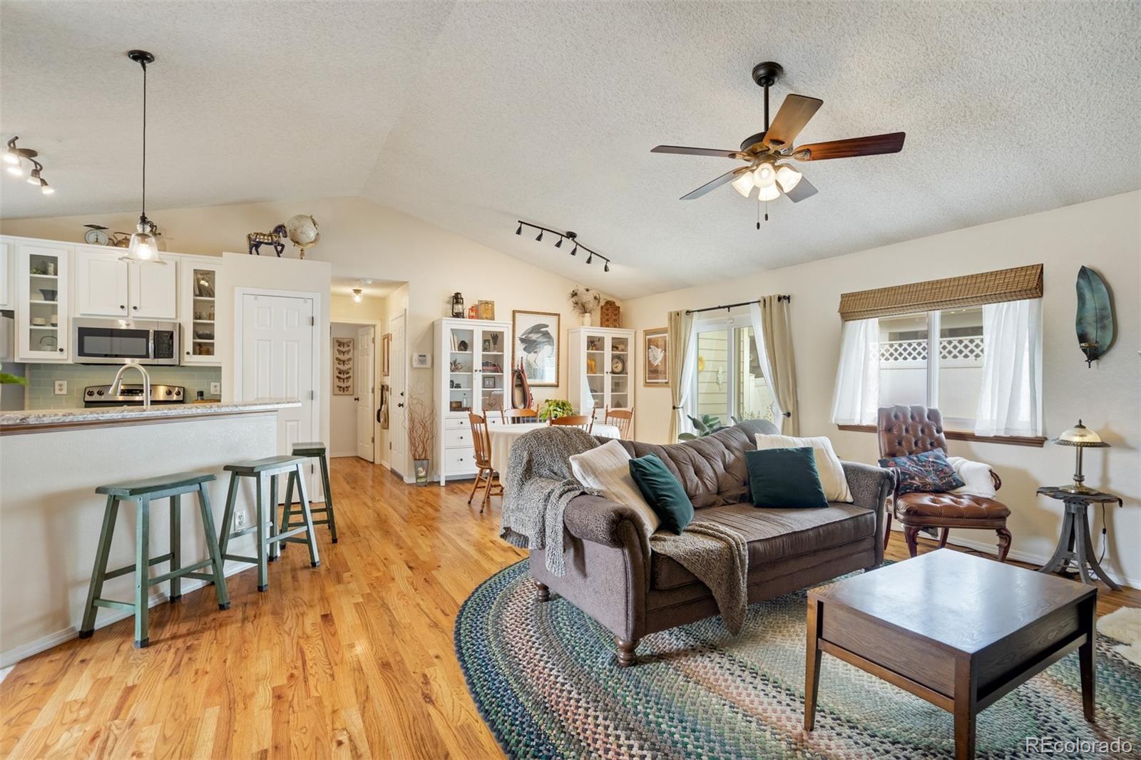 MLS Image #5 for 8313  scarborough drive,colorado springs, Colorado
