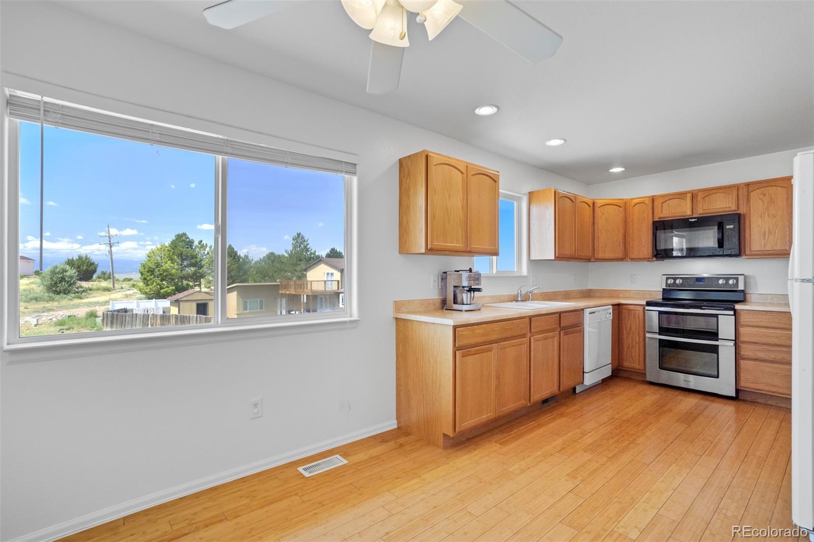 MLS Image #10 for 921 s cellini lane,pueblo west, Colorado