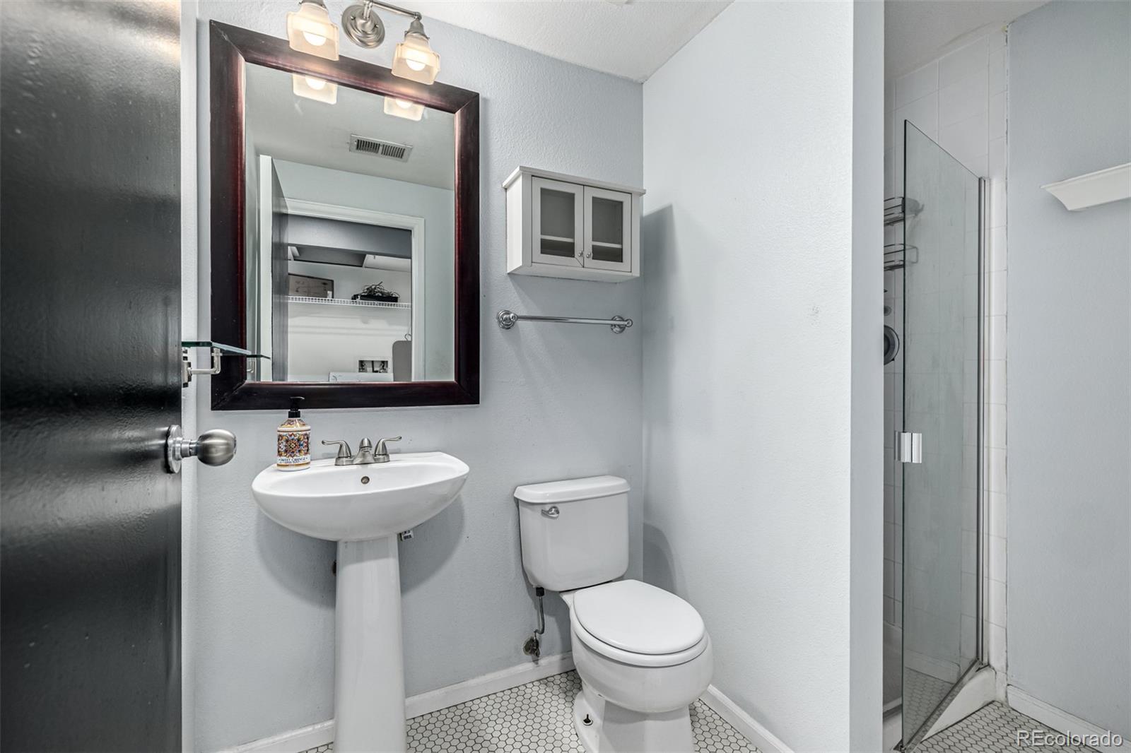 MLS Image #21 for 837 e 17 avenue,denver, Colorado