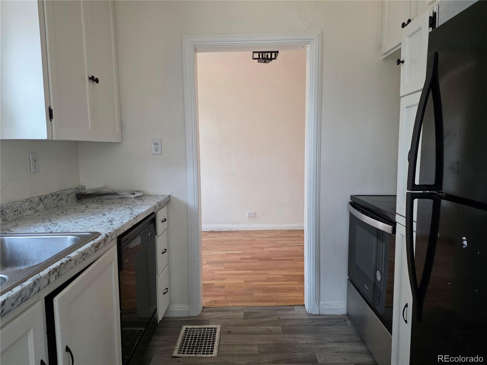 MLS Image #9 for 3140 w girard avenue,englewood, Colorado