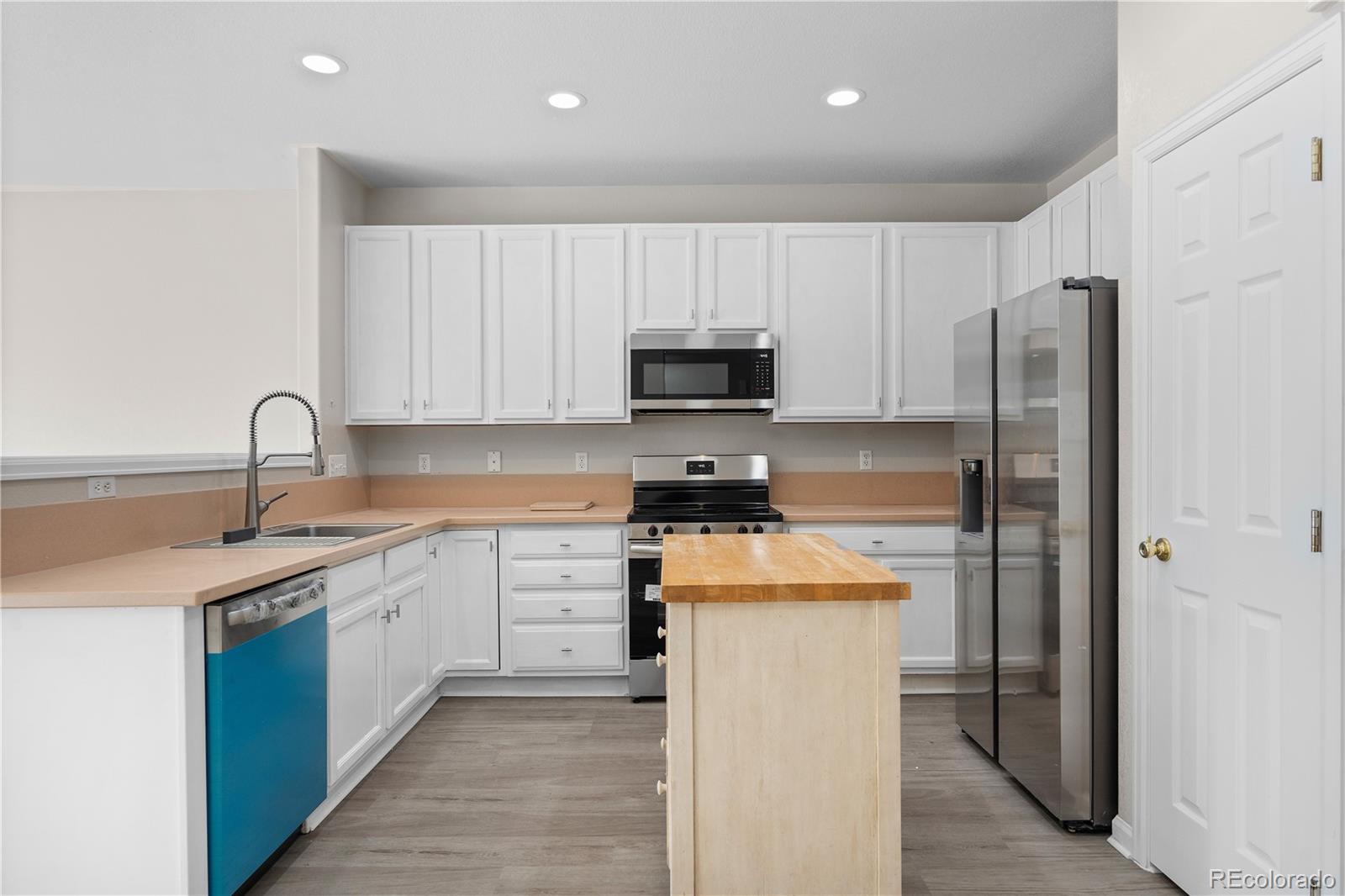 MLS Image #17 for 5641 s sicily circle,aurora, Colorado