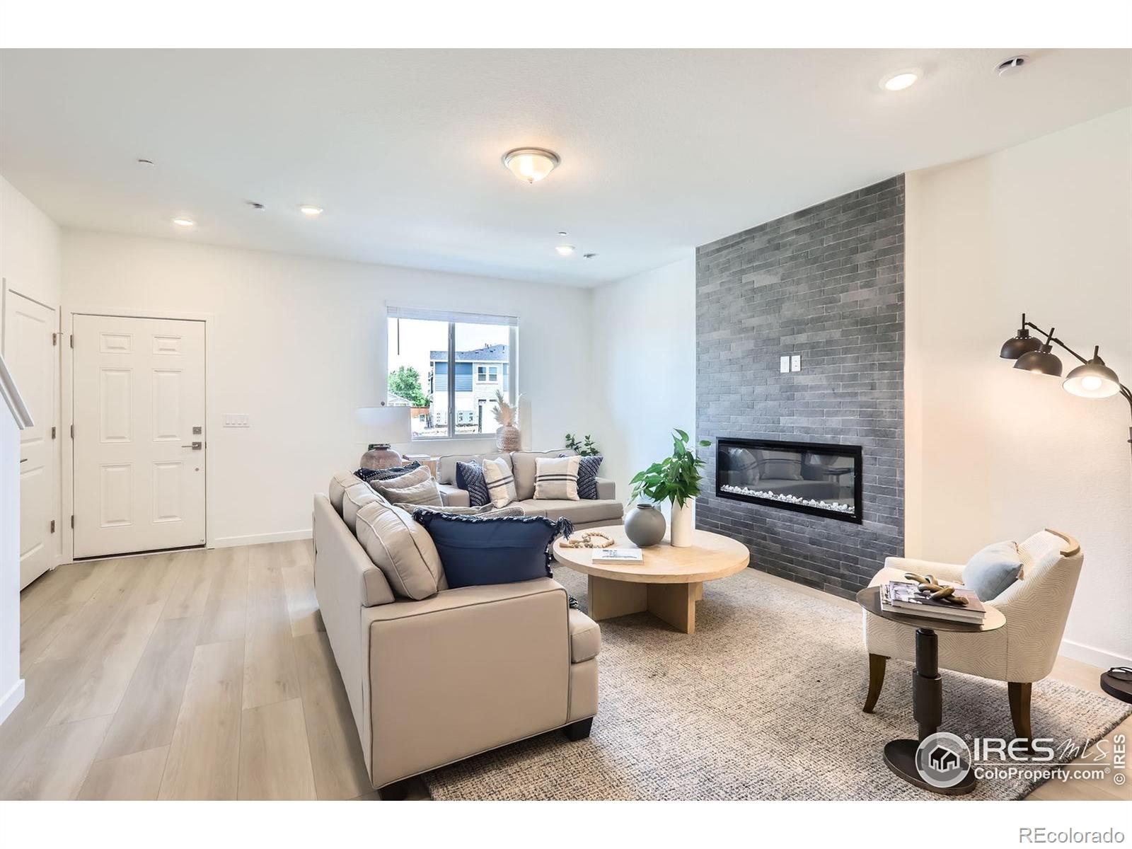 MLS Image #4 for 2742  bear springs circle,longmont, Colorado