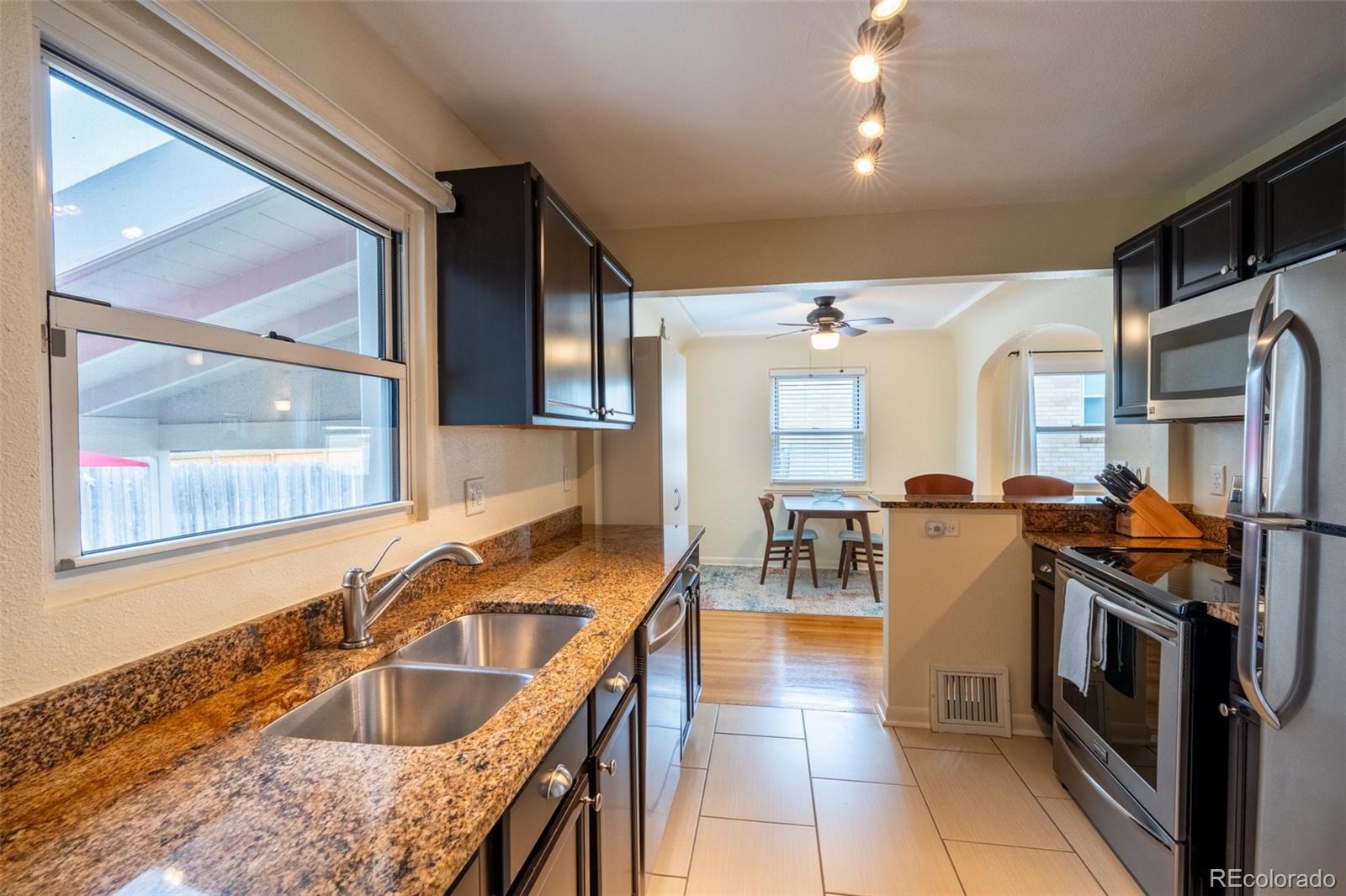 MLS Image #10 for 1330  hudson street,denver, Colorado