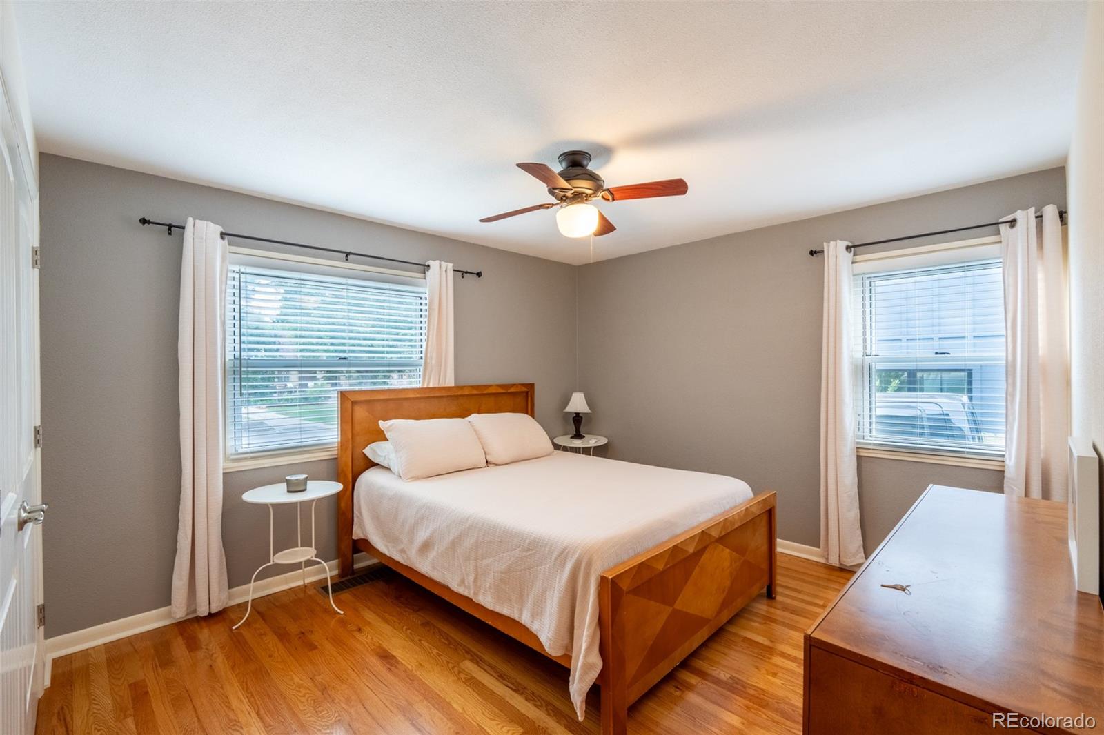 MLS Image #12 for 1330  hudson street,denver, Colorado