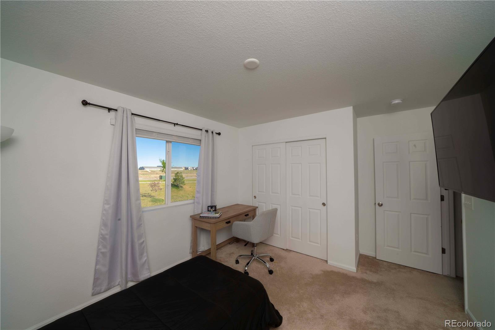 MLS Image #3 for 970 n yantley court,aurora, Colorado